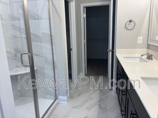 Building Photo - 2065 Denmark Ave SE