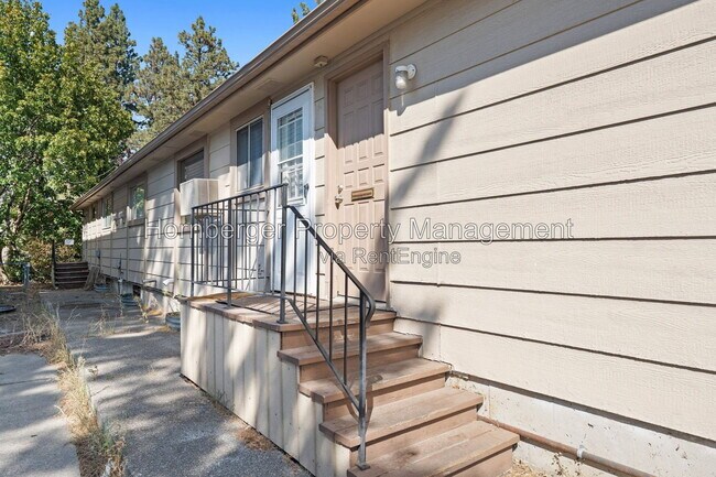 Building Photo - 2815 E 37th Ave