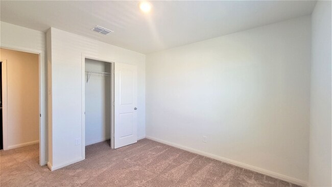 Building Photo - Lovely 2-story 4 bedroom/2.5 bath home in cul-de-sac: easy commute to Ft. Sam Houston, BAMC, and ...