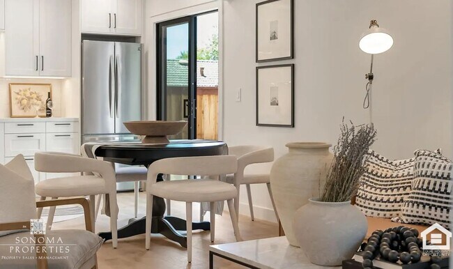 Building Photo - ***PRICE REDUCTION***  Modern Upstairs 2-Bedroom Unit Minutes from Sonoma Plaza