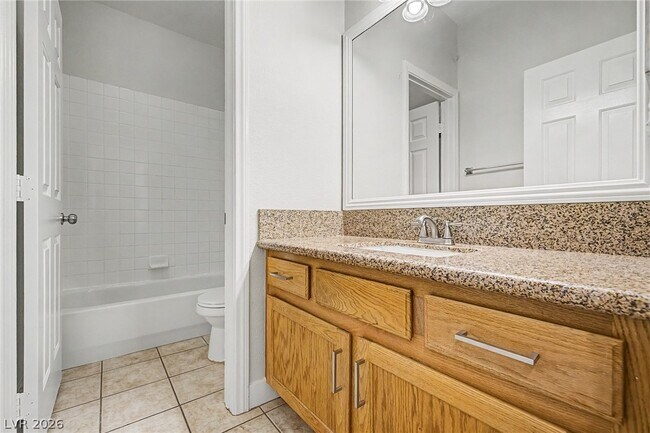 Building Photo - 571 Kavanagh Pl