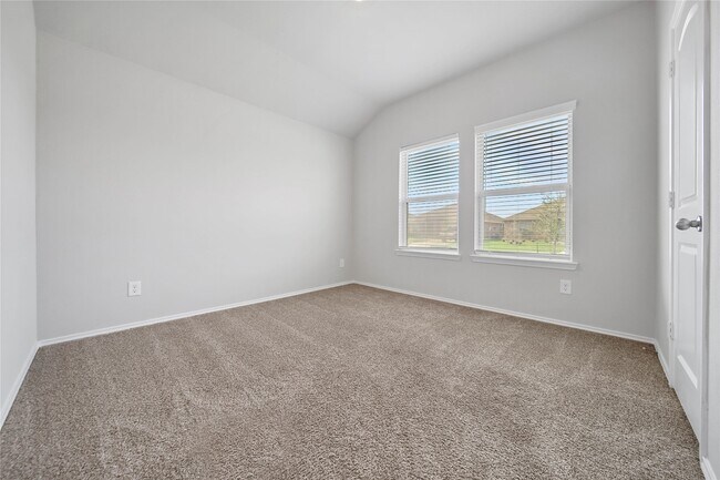 Building Photo - 20343 Green Mountain Dr