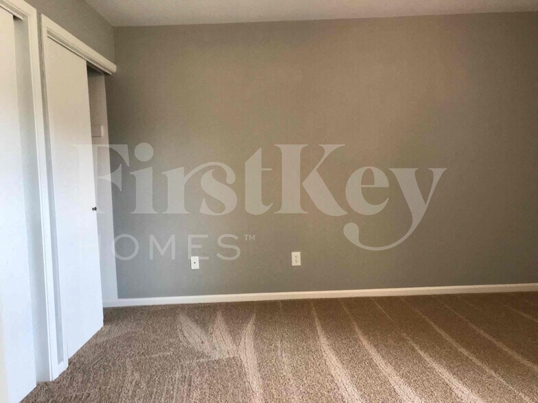 Building Photo - 66 Chip Dr