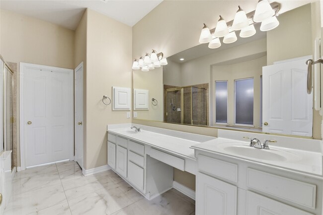 Building Photo - 6507 Hill Haven Ct