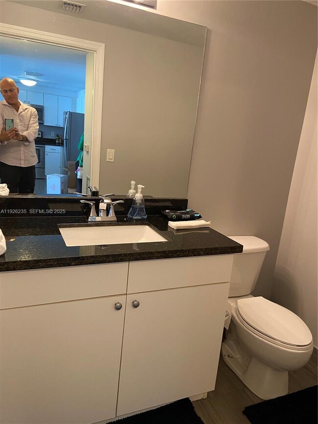 Building Photo - 1250 S Miami Ave