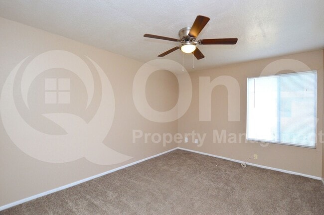 Building Photo - 6052 W Golden Ln