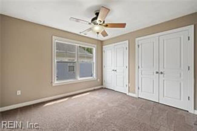 Building Photo - 4 Bed 2.5 Bath Home for Rent!