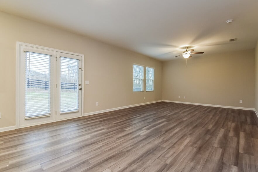 Building Photo - 525 Knightsbridge Ln