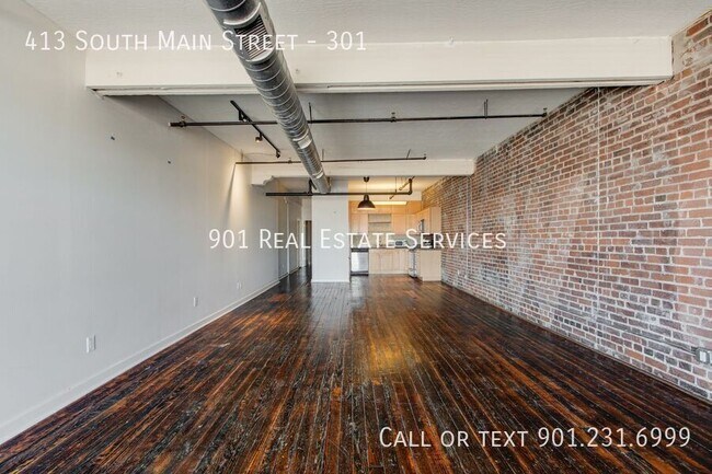 Building Photo - 413 S Main St