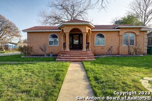 Building Photo - 402 W Hermine Blvd