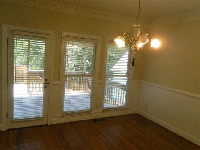 Building Photo - 4780 Summerset Ln