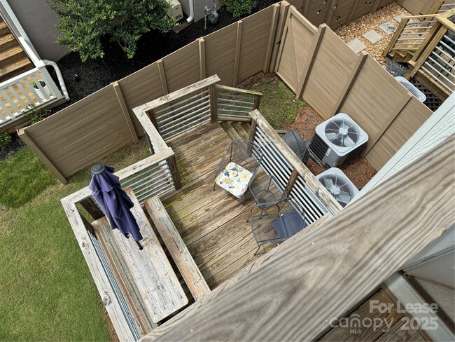 Building Photo - 2009 Hamorton Pl