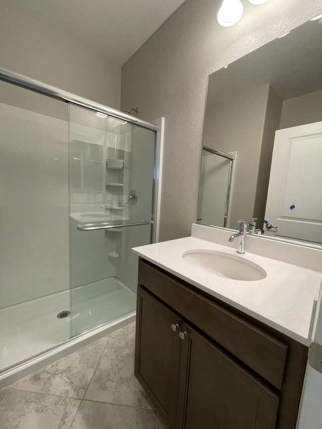 Building Photo - Gorgeous 2 Story Home in Gated Community!