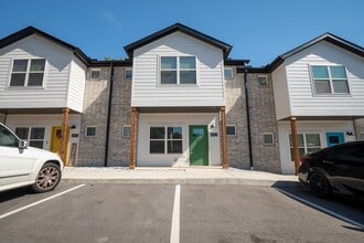 Building Photo - 1183 N Pink Ter