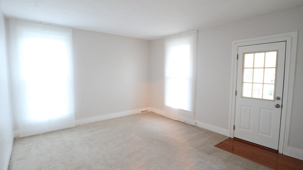 Building Photo - 355 S Rocky River Dr