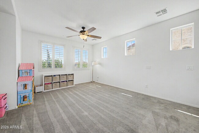 Building Photo - 5103 S Moccasin Trail