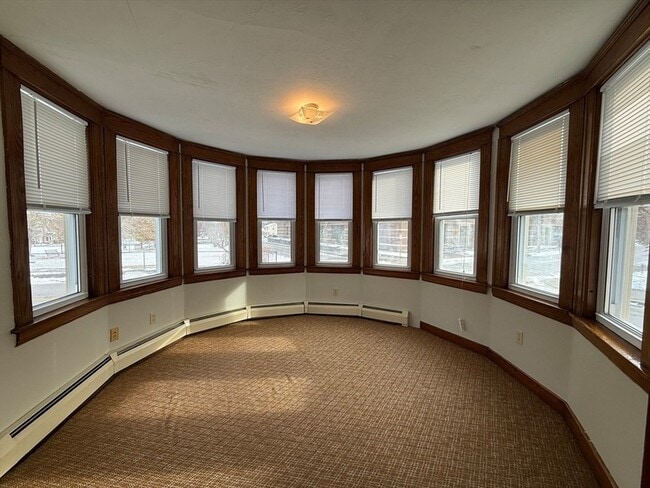 Building Photo - 132 Coburn Ave