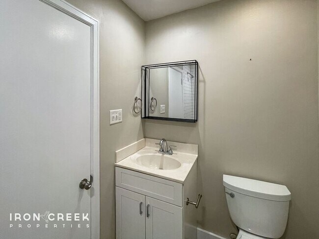 Building Photo - 21 Brevard Rd