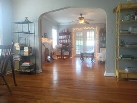 Building Photo - 1717 S Quincy Ave