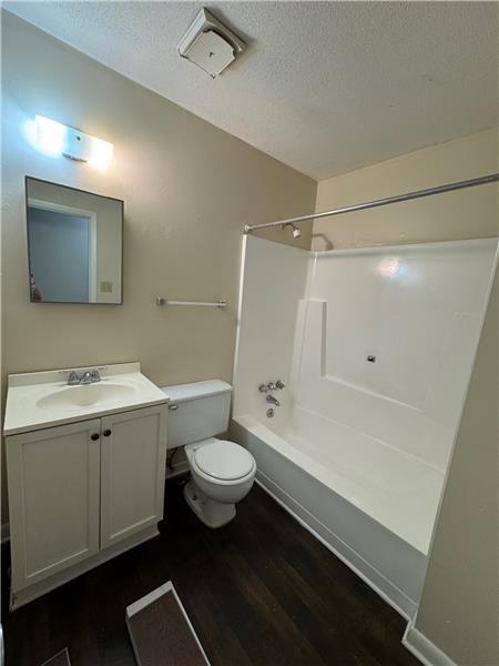 Building Photo - 122 Walz Cir