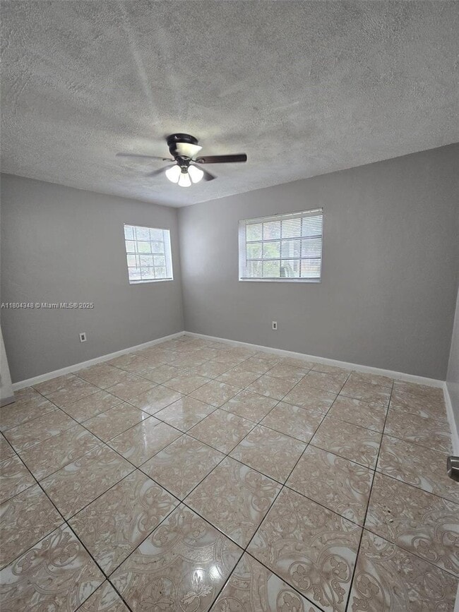 Building Photo - 3 bedroom in North Miami FL 33161