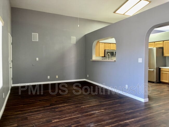 Building Photo - 2576 Ridge Run Ave