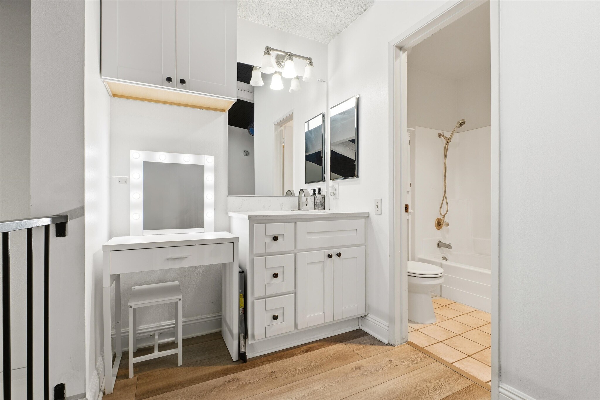 Building Photo - 5460 White Oak Ave