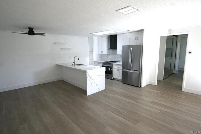 Building Photo - 23376 Via San Miguel