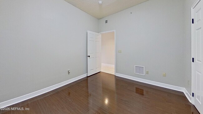 Building Photo - 1478 Riverplace Blvd