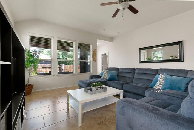 Building Photo - 14011 Wolftrap Ln