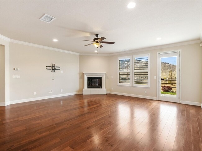 Building Photo - Located in the Exclusive Somersett Regency...