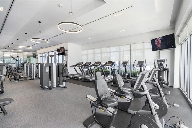 Building Photo - 17301 Biscayne Blvd