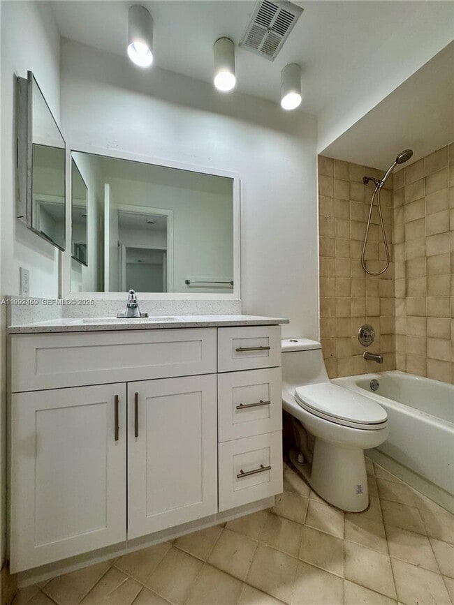 Building Photo - 2159 Baton Rouge