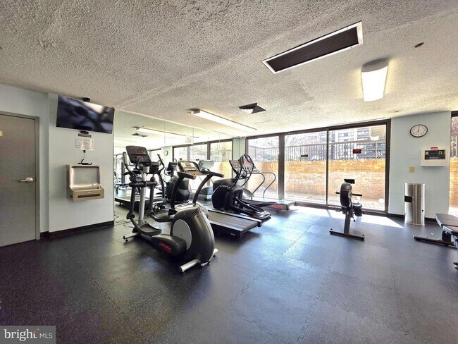 Building Photo - 5505 Seminary Rd