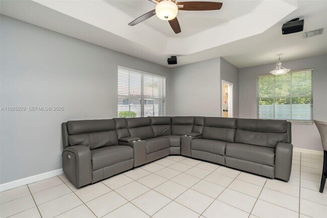 Building Photo - 3808 SW 165th Terrace