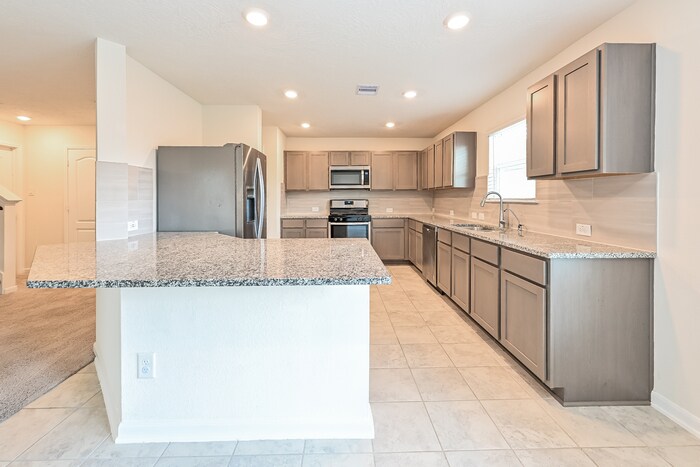 Building Photo - 12535 Camellia Glade Ln