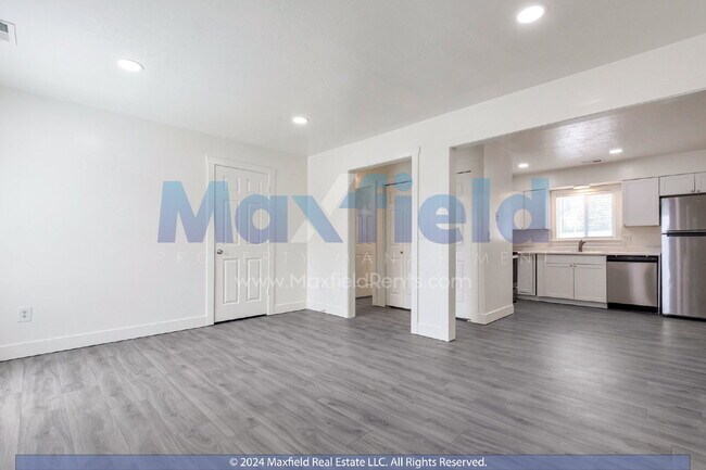Building Photo - North Salt Lake 2 BD 1 BA Only $500 Deposit - Upper Level - Brookside Lofts Unit 7