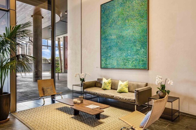 Building Photo - 1001 Queen St