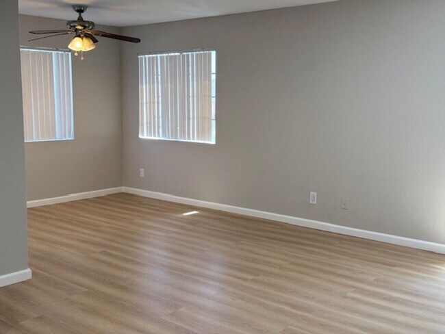 Building Photo - BEAUTIFUL NEWLY REMODELED 2 BEDROOM/1 BATH...