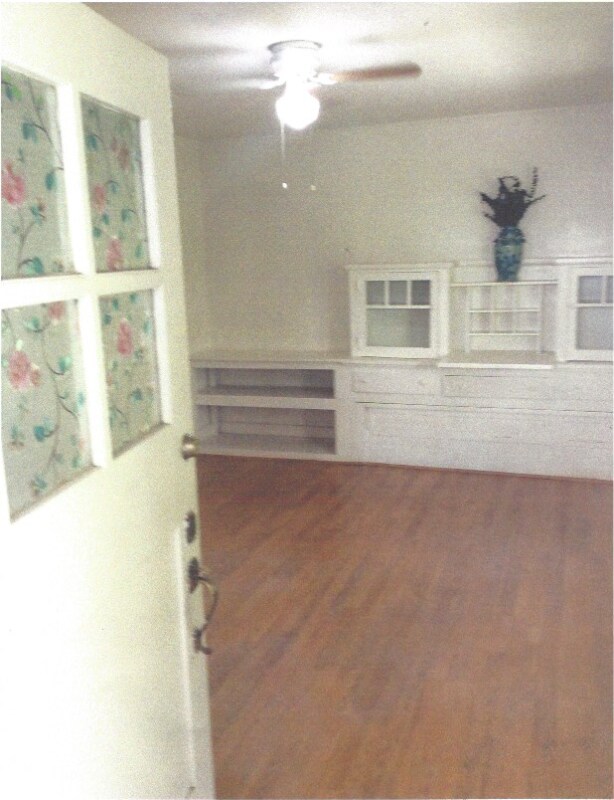Building Photo - 581 N Euclid Ave