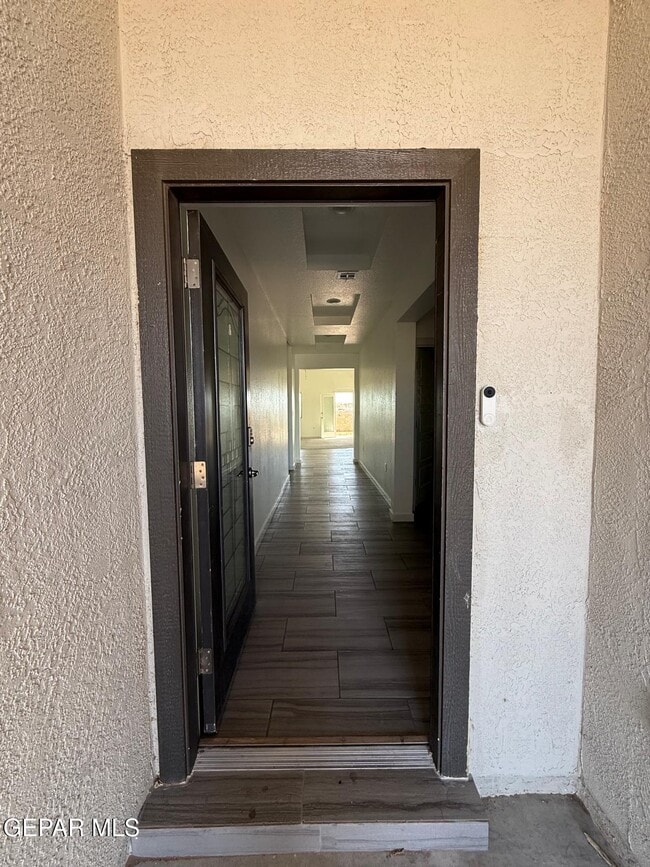 Building Photo - 11565 Leonor Duran St