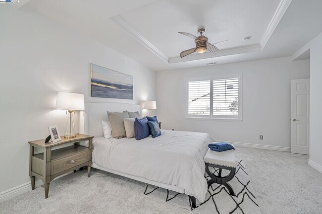 Building Photo - 260 Abigail Cir