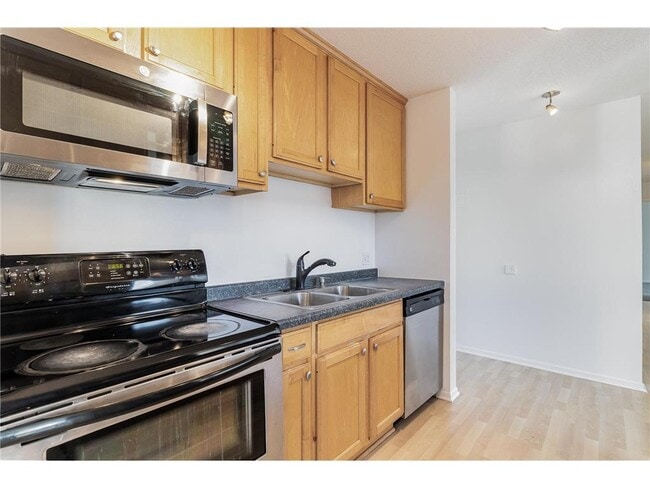 Building Photo - 4130 Rahn Rd