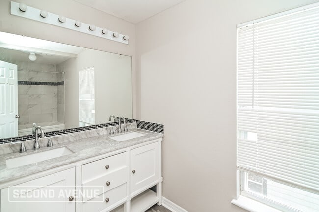 Building Photo - 9640 Watershed Dr E