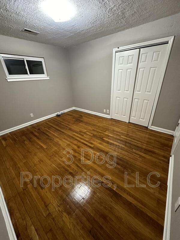Building Photo - 2105 Rawlings St