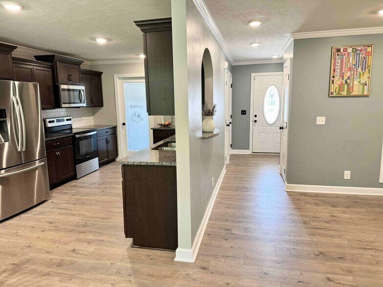 Building Photo - 1057 Brightwood Ct