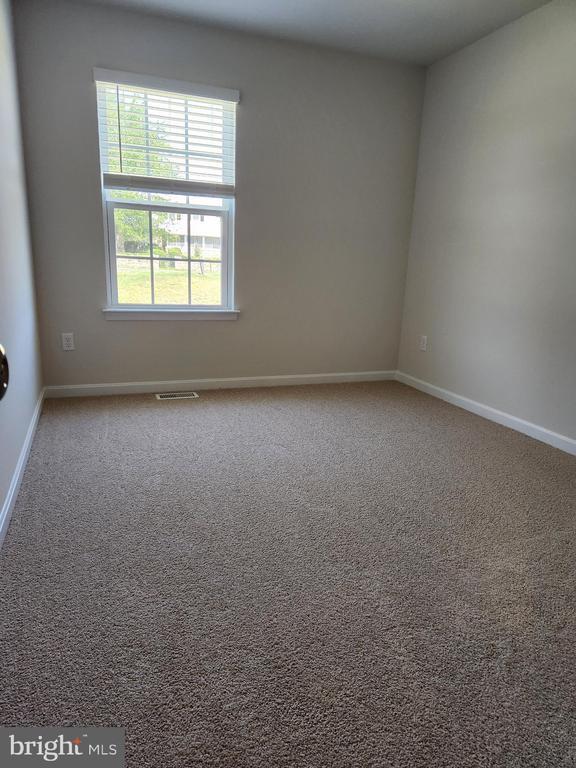 Building Photo - 115 Rae Ct