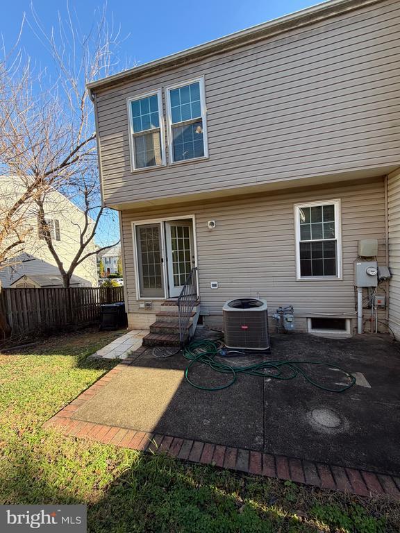 Building Photo - 9068 Falcon Glen Ct