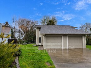 Building Photo - 2029 NW Arthur Pl