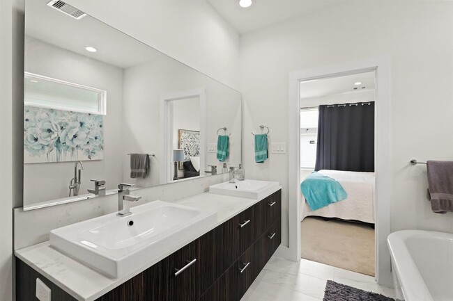 Building Photo - 2218 Cortijo Pl